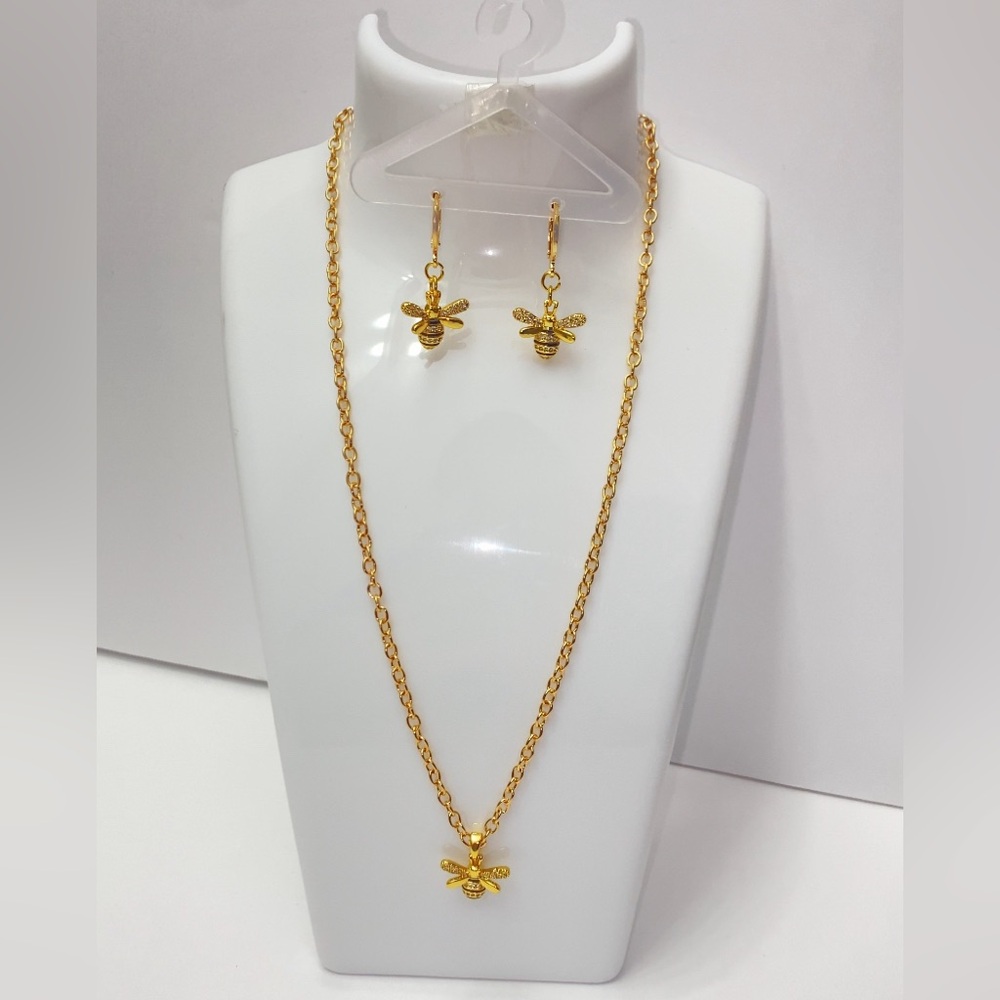 Gold Bee Earrings & Necklace set 🐝✨